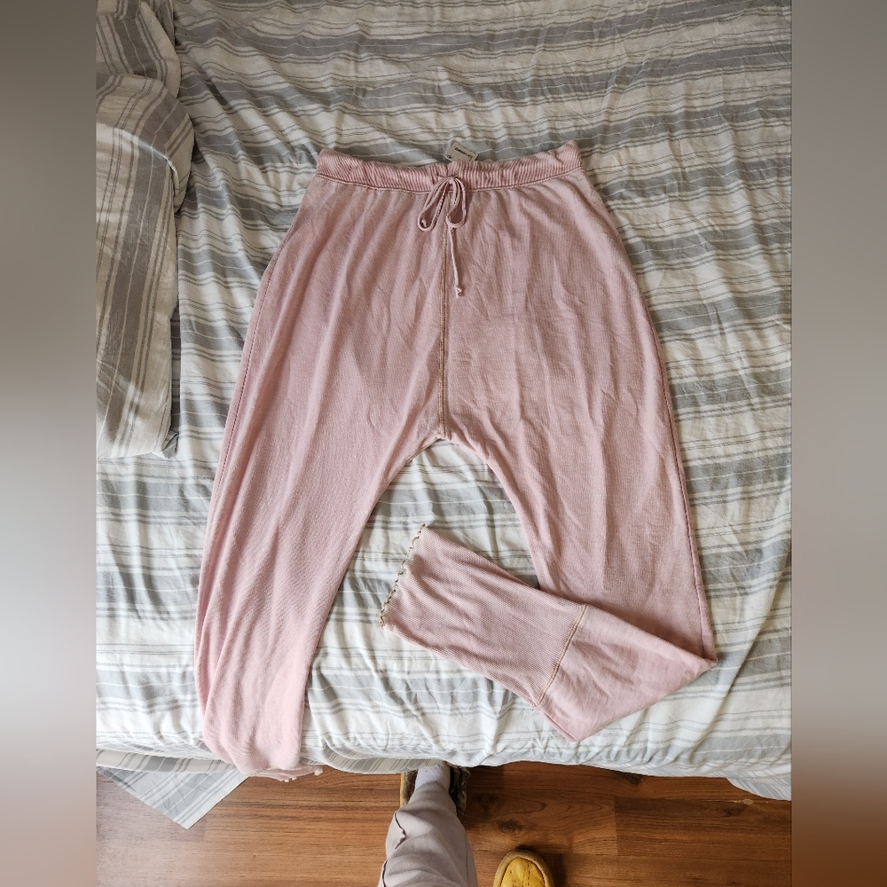 006. Free People Cozy All Day Harem Leggings NWOT Sz L MSRP $70 Pink
